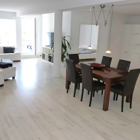 Residenzen Am Kirchenplatz רוסטוק